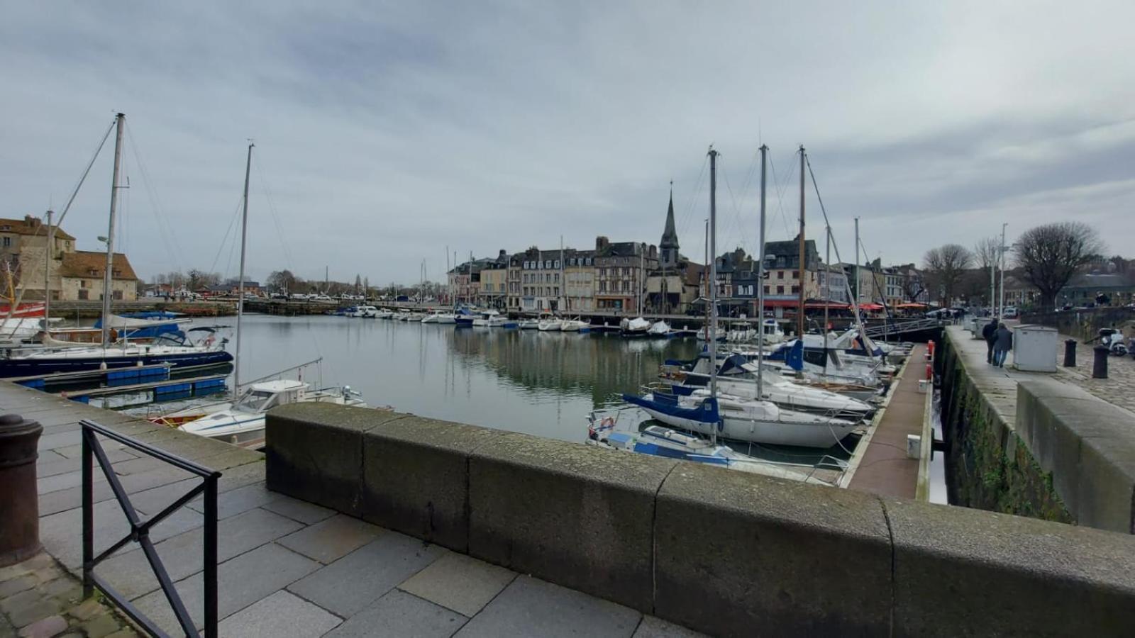 Studio Cosy Au Coeur D'Honfleur Exteriör bild